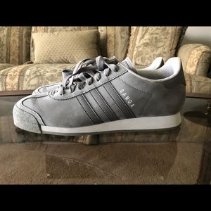 USED Adidas Samoa Grey/White Size 11